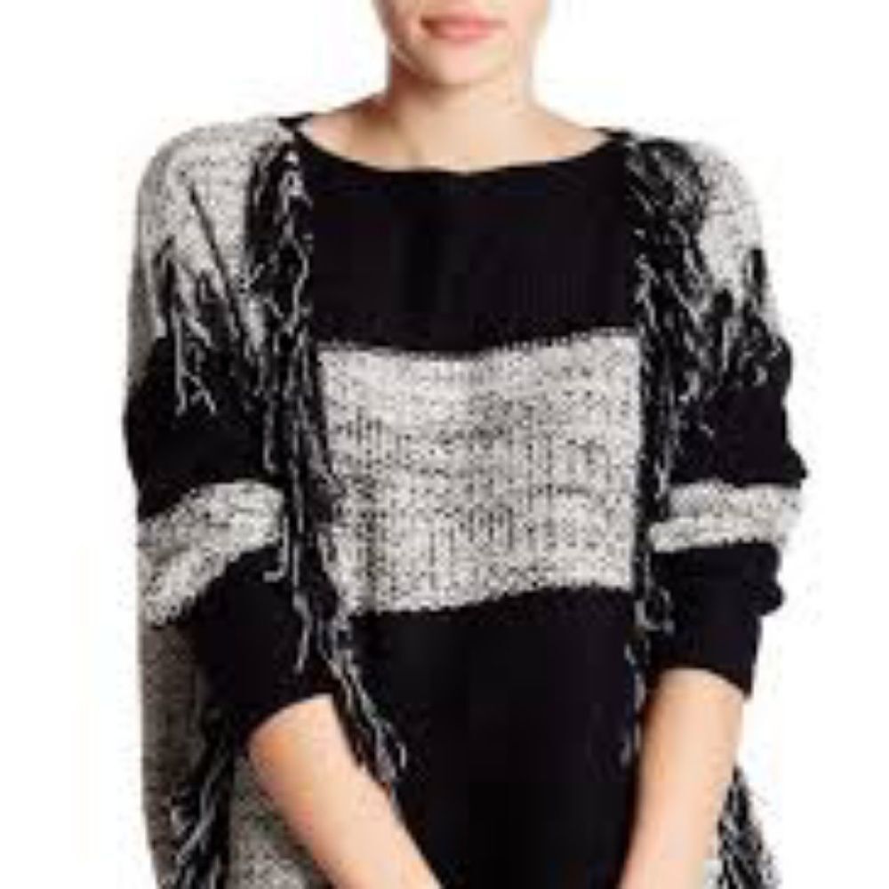 Romeo & Juliette Black/Ivory Fringe Sweater - Small